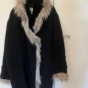 Giuliana Teso black lady's wool coat.